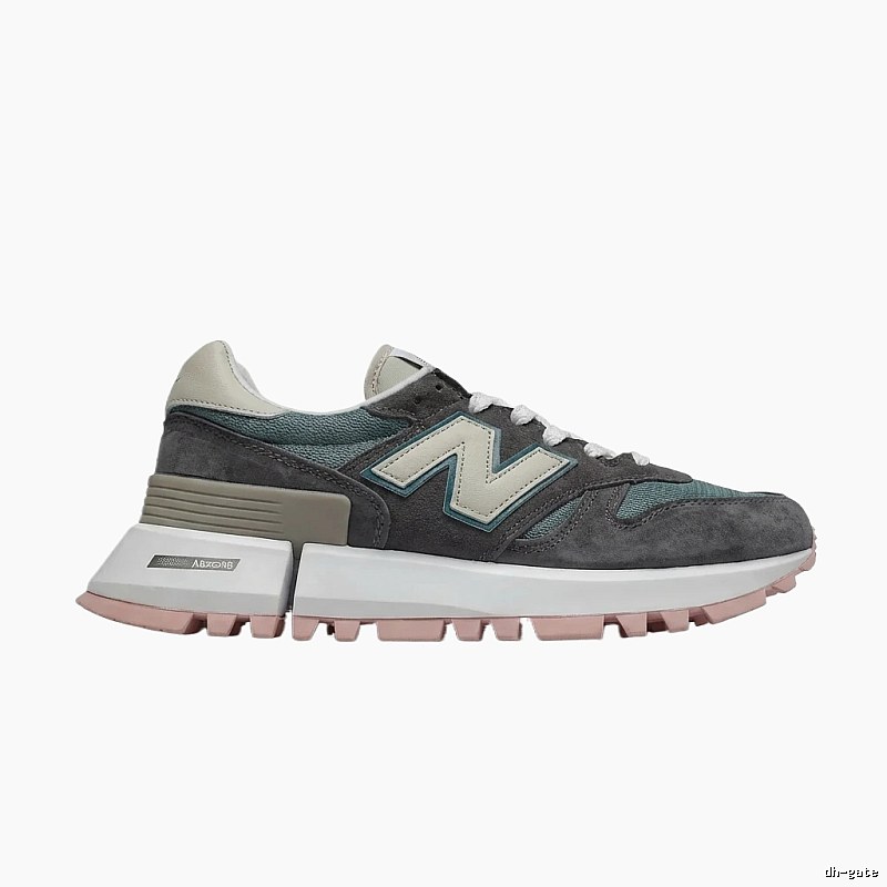 New Balance retro gray sports shoes