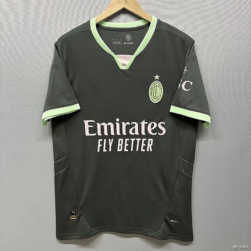 Real Madrid Gift Ready Home soccer jersey White Real Madrid with Standout Detail