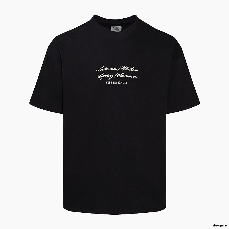 Summer Statement graphic T-shirt Black Colorful Lucky with Bold Graphic