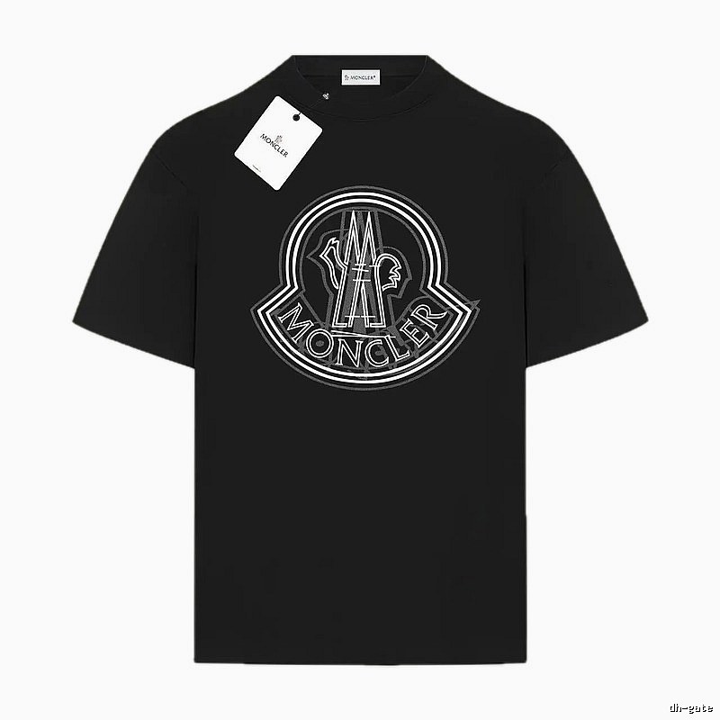 The classic black T-shirt of Moncler.